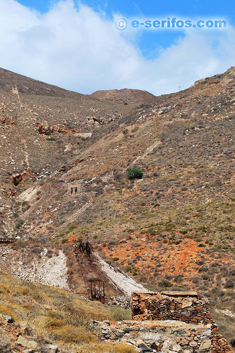 Les installations minières dans la région de Koutalas