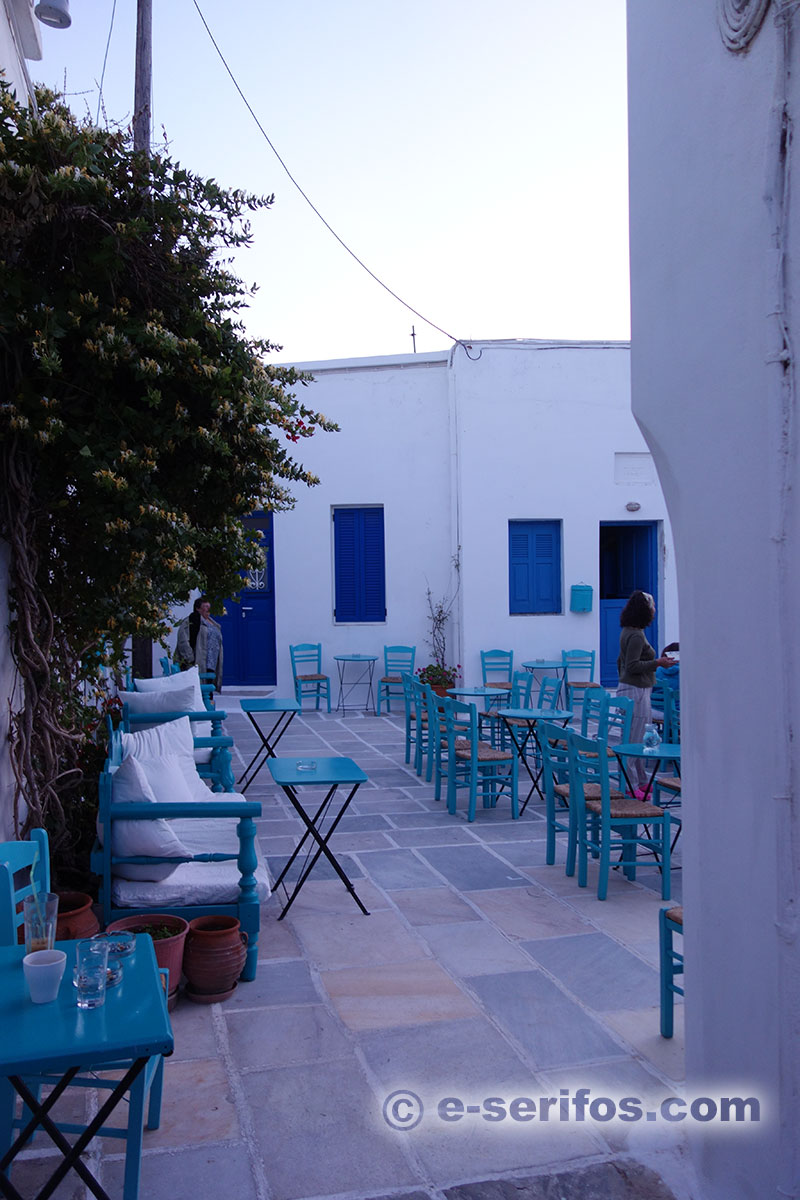 Traditional cafe in Chora of Serifos