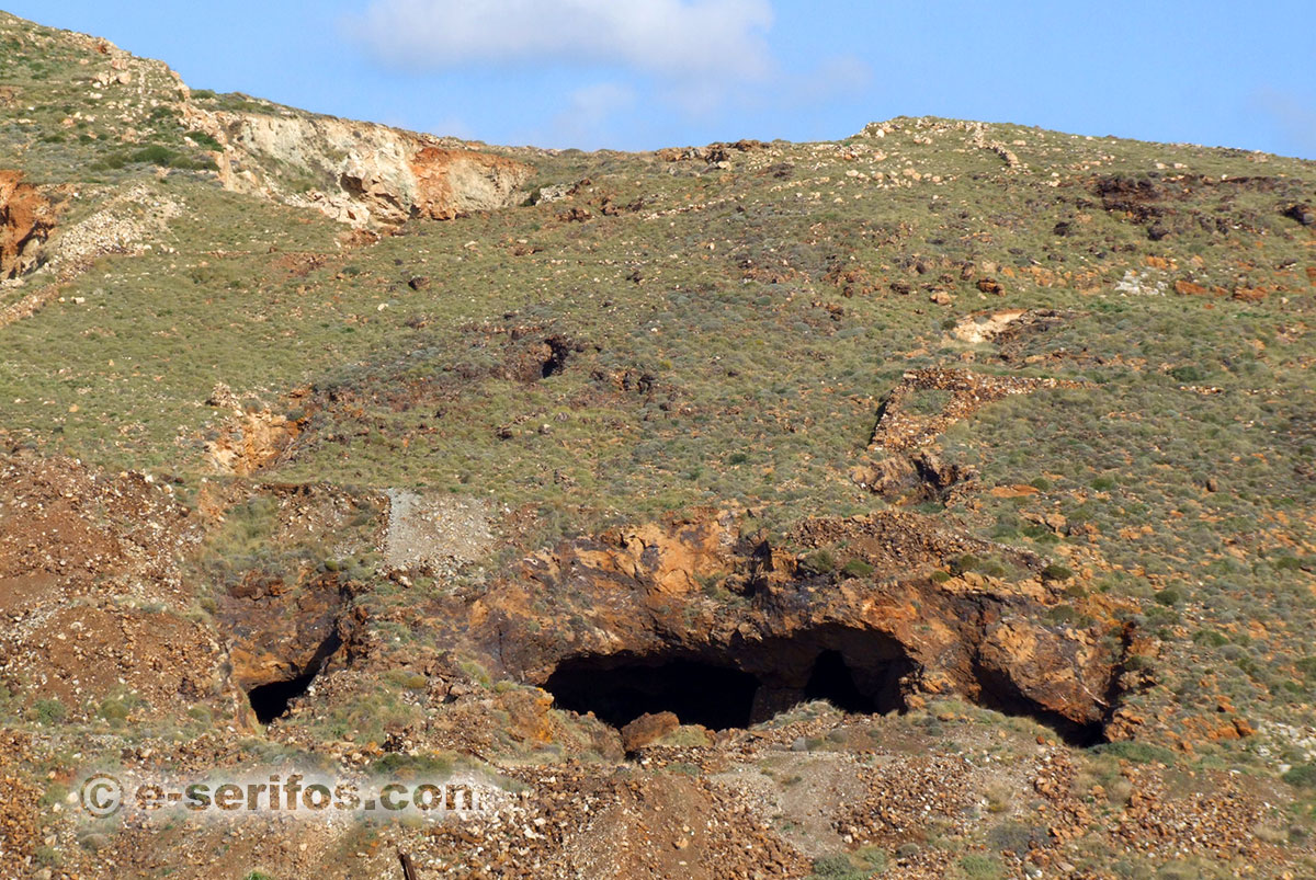 Galeries de mines dans la région de Koutalas